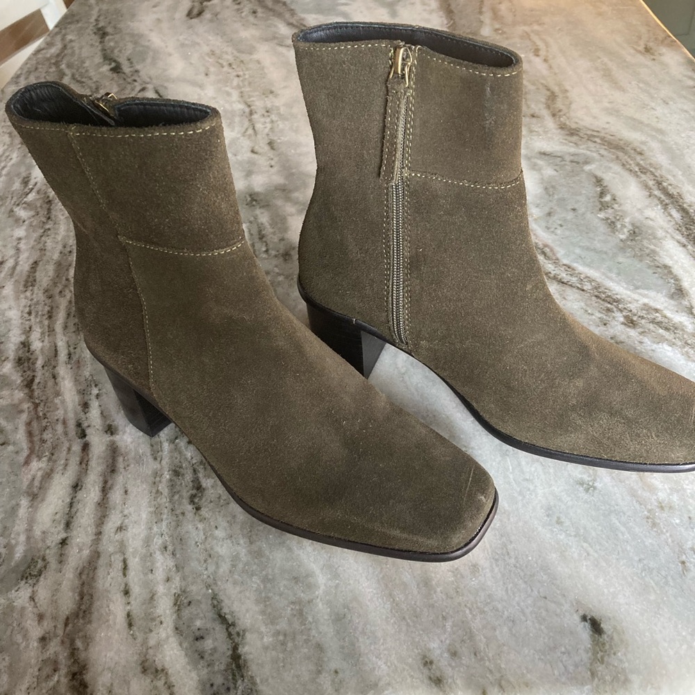 Portland Leather Vero Suede Boot | Dark Olive, 8.5